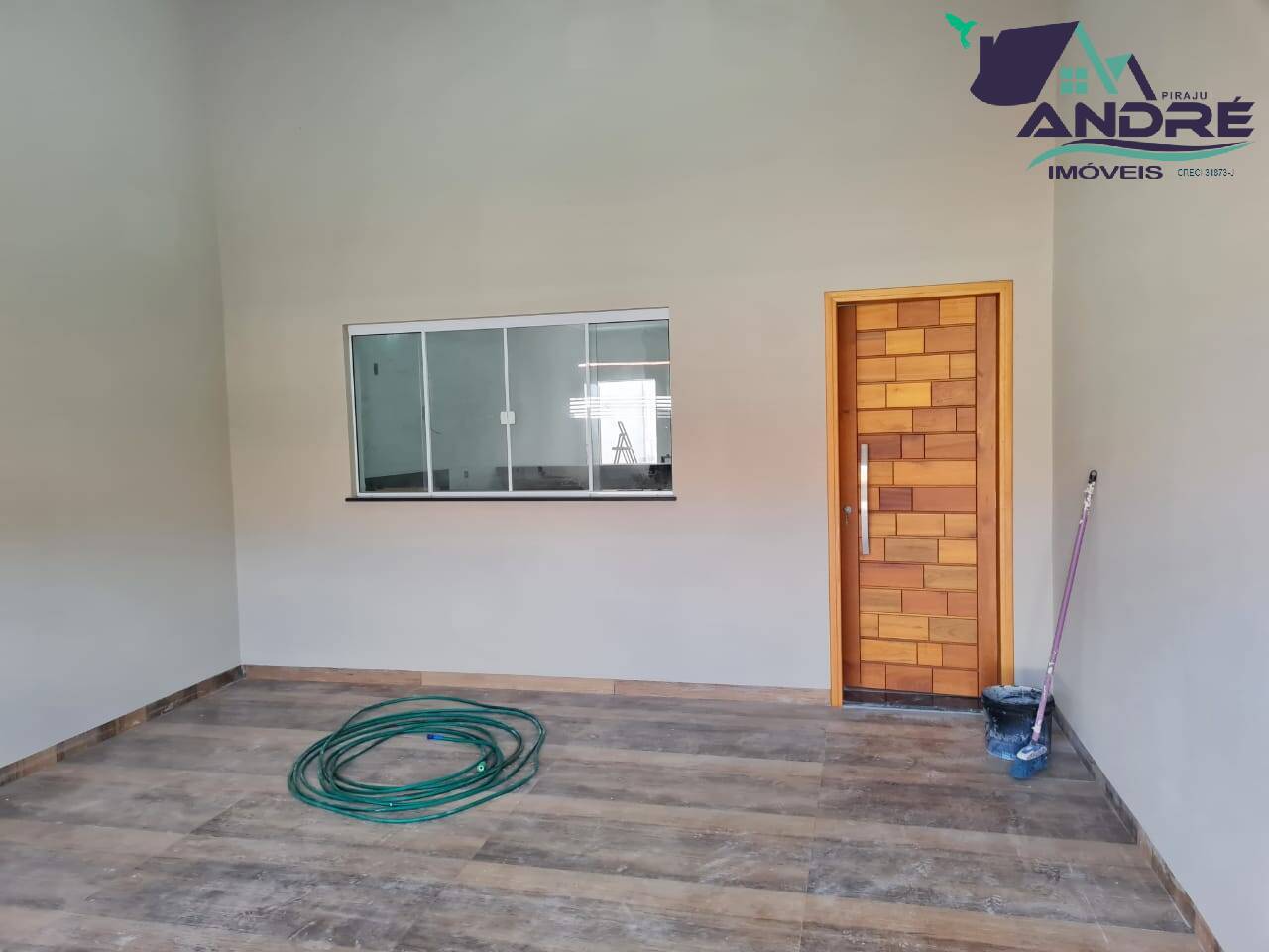 Casa à venda com 2 quartos, 130m² - Foto 2