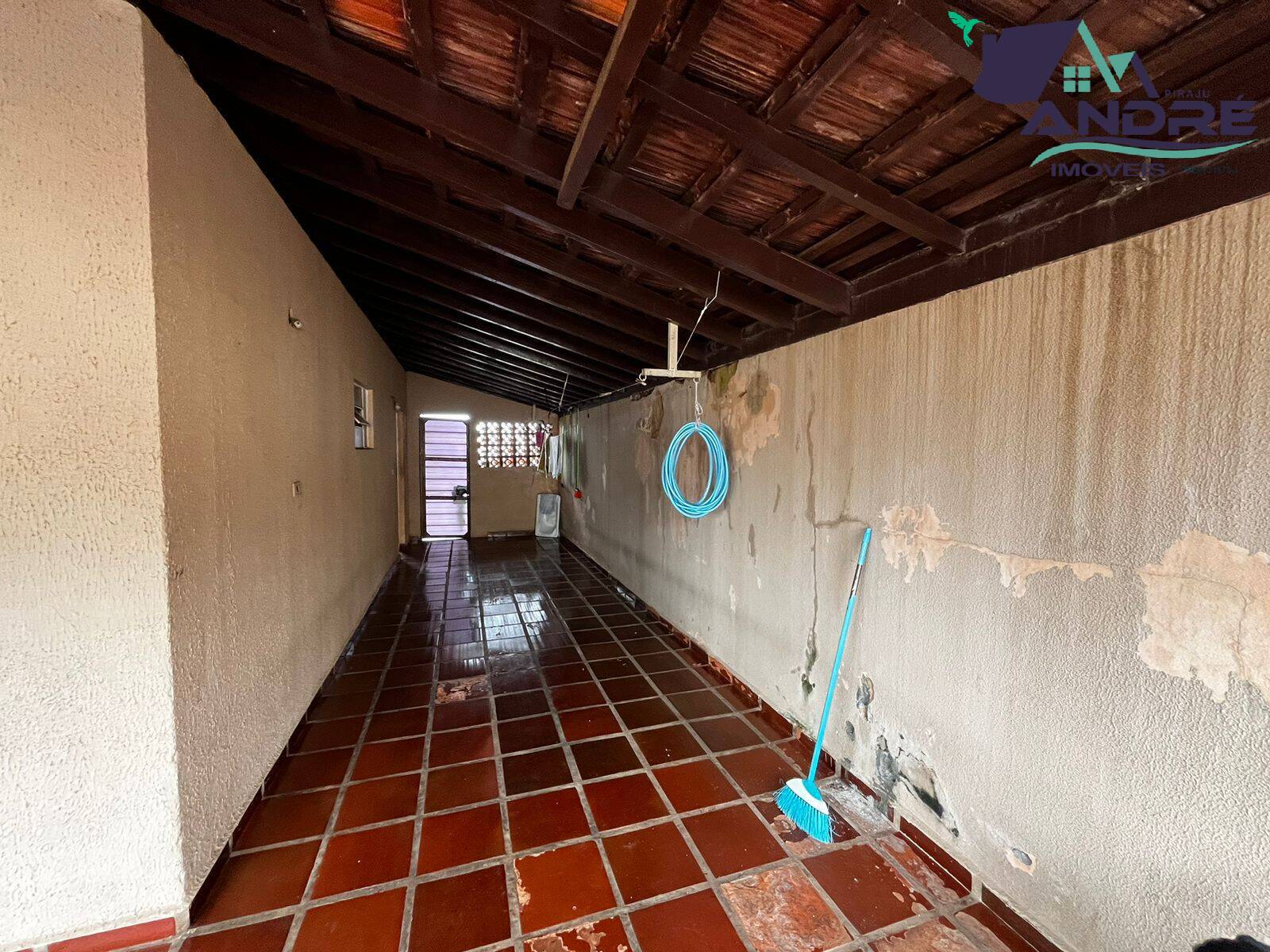 Casa à venda com 3 quartos, 200m² - Foto 3