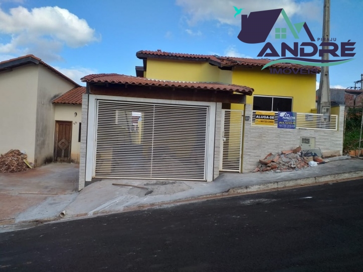 Casa à venda com 2 quartos, 200m² - Foto 1